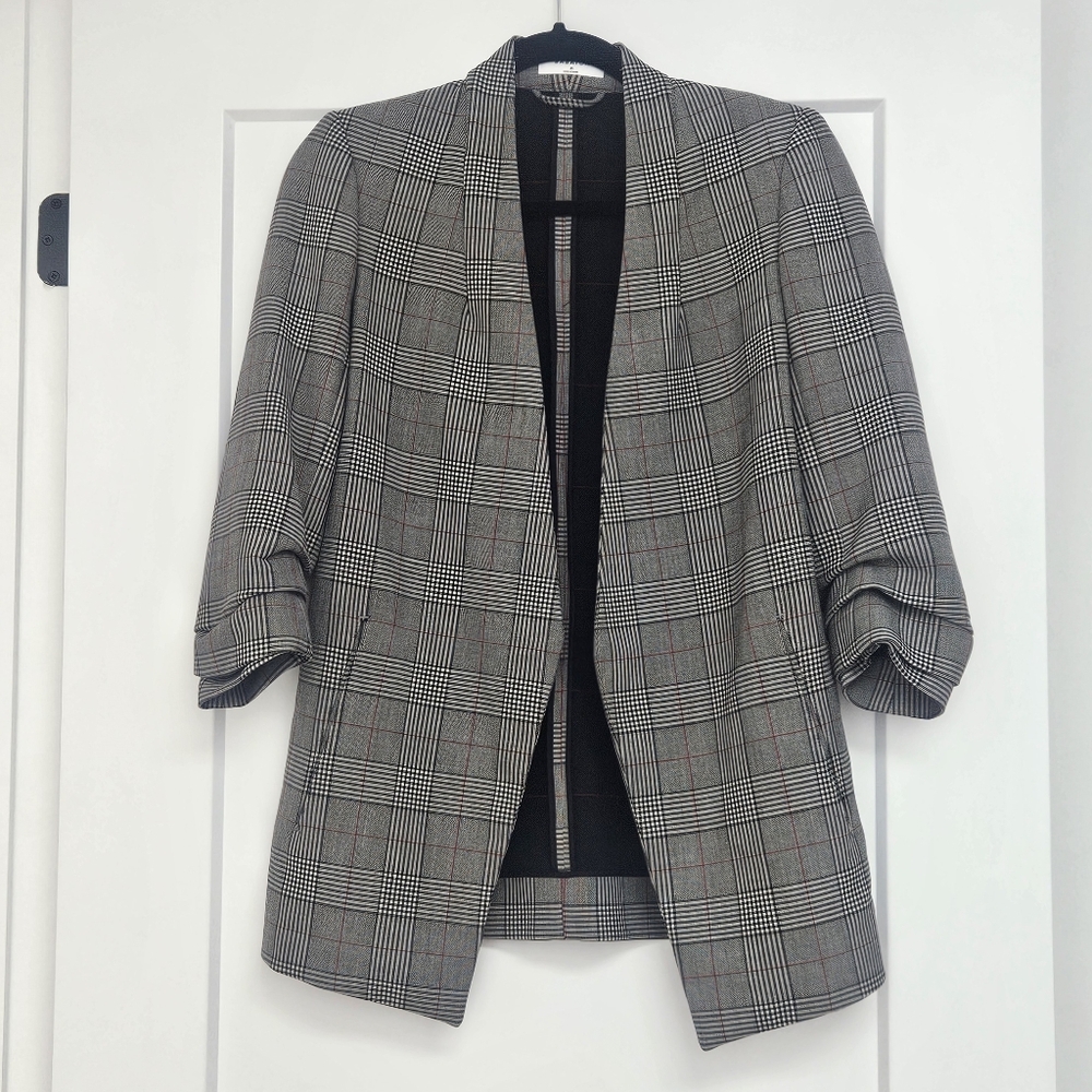 OLD BABATON Power Blazer Grey Glen Plaid 3/4 Sleeves Shawl collar Size 0 Aritzia - Picture 2 of 9